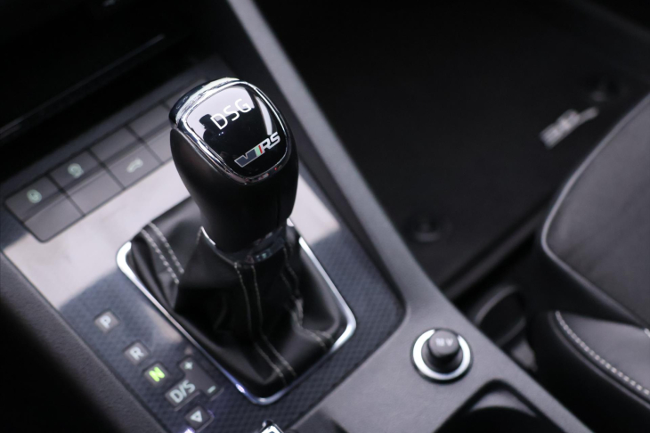 Škoda Octavia 2,0 TDI 135kW DSG Webasto RS