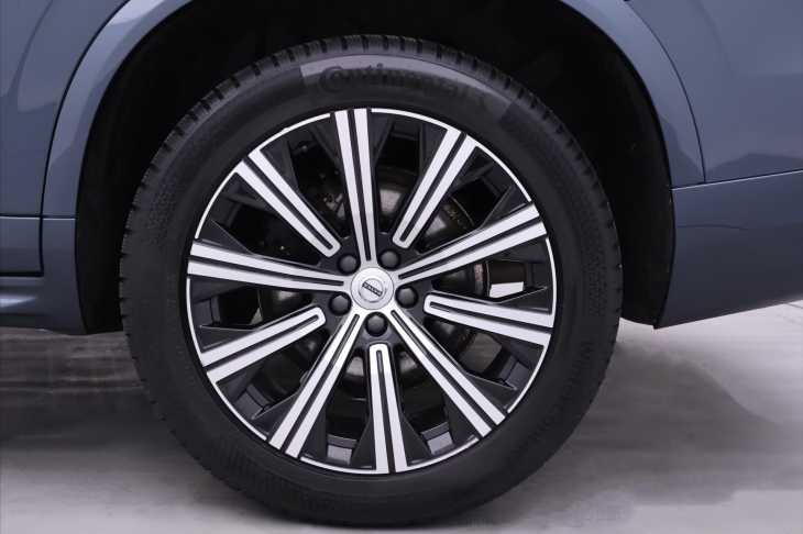 Volvo XC90 2,0 B5 AWD 173kW 1.Maj DPH CZ