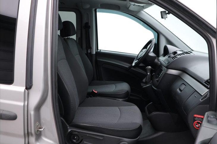 Mercedes-Benz Vito 3,0 165 kW, 6 míst, Automat