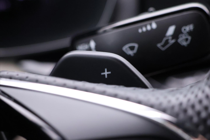 Škoda Octavia 2,0 TSI 140kW DSG 4x4 Style DPH