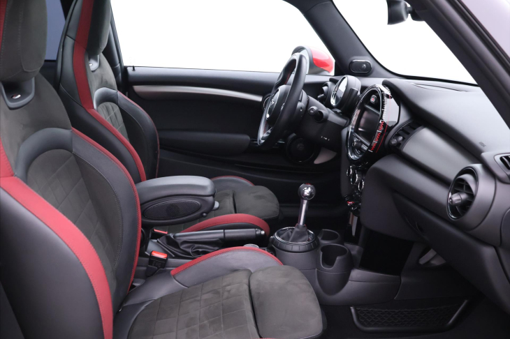 Mini Cooper 2,0 JCW 170kW H&K Chilli 1.Maj