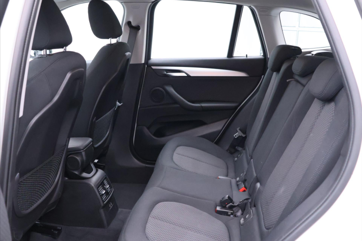 BMW X1 2,0 20i 131kW Aut. xDrive CZ