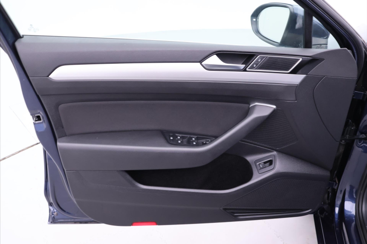 Volkswagen Passat 1,4 TSI 110kW DSG Comfort LED