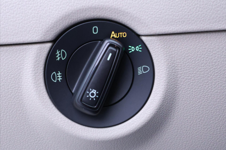 Škoda Octavia 1,6 TDI Elegance DPH CZ