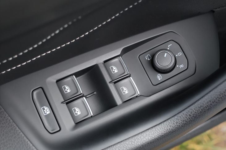 Volkswagen Arteon Shooting Brake 2,0 TSI 206kW R-line DSG DPH CZ