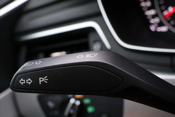 Audi A4 Avant 2,0 TDI 110kW Stronic LED