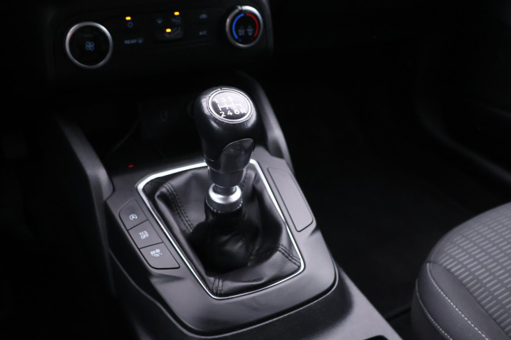 Ford Focus 1,0 EB 92kW CZ DPH 1.Maj.