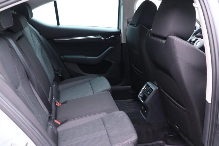 Škoda Octavia 2,0 TDI 110kW DSG Style 4x4