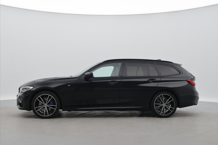 BMW Řada 3 2,0 330e xDrive M-Paket Laser