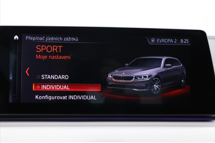BMW Řada 5 3,0 530d 195kW Aut. Sport Line