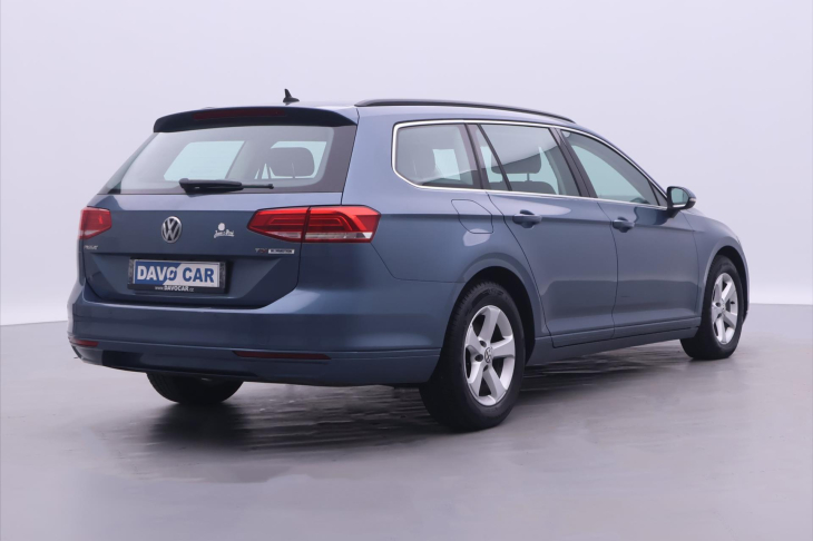 Volkswagen Passat 1,6 TDI Comfortline Navi DPH