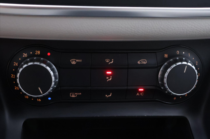Mercedes-Benz CLA 1,6 180 90kW Entry Kůže Navi