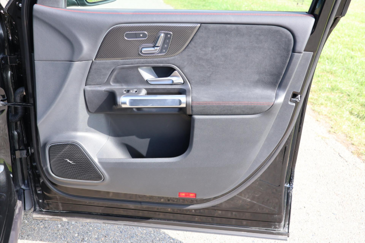 Mercedes-Benz GLB 2,0 200d 4Matic AMG Panorama