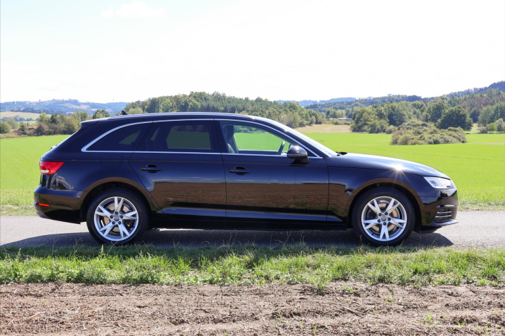 Audi A4 2,0 TDI 110kW Sport Navi Xenon