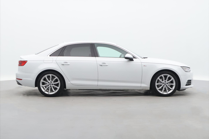Audi A4 2,0 TDI 140 kW S-Line S-Tronic CZ