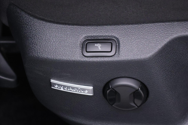 Volkswagen Golf 1,5 TGI 96kW Highline DSG CZ DPH