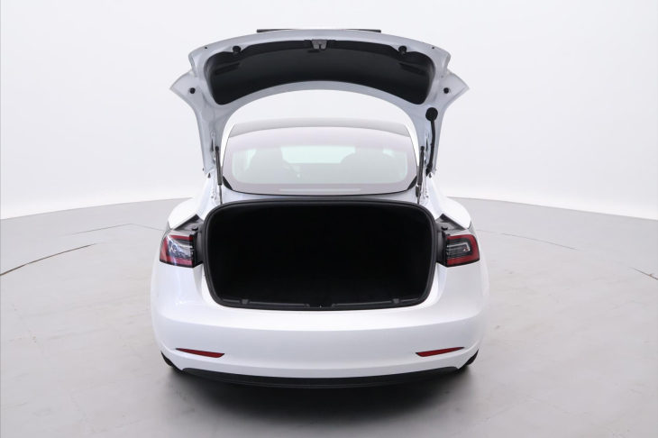 Tesla Model 3 239kW SR+ SOH 86,8%