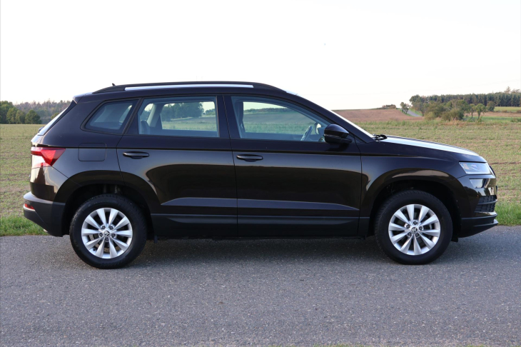 Škoda Karoq 1,5 TSI DSG Ambition LED CZ