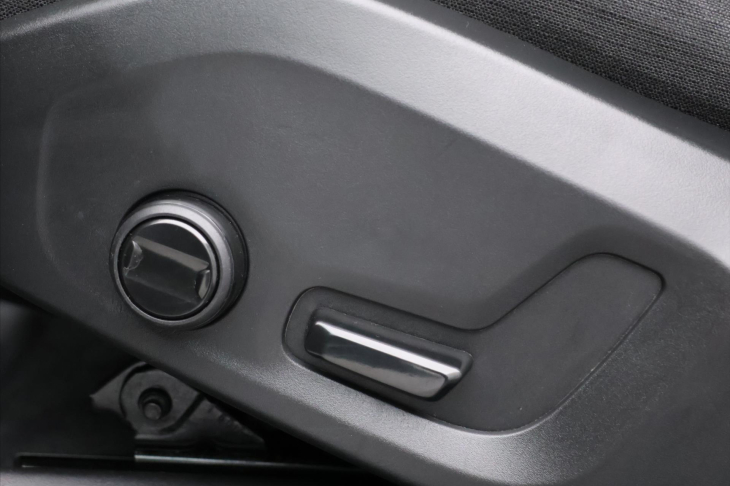 Volvo XC60 2,0 B4 145KW AWD MOMENTUM