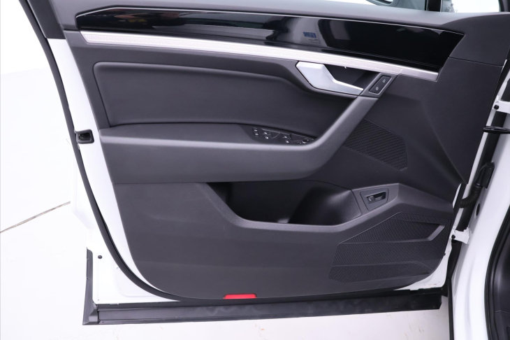 Volkswagen Touareg 3,0 TDI V6 170kW DSG 4M CZ DPH