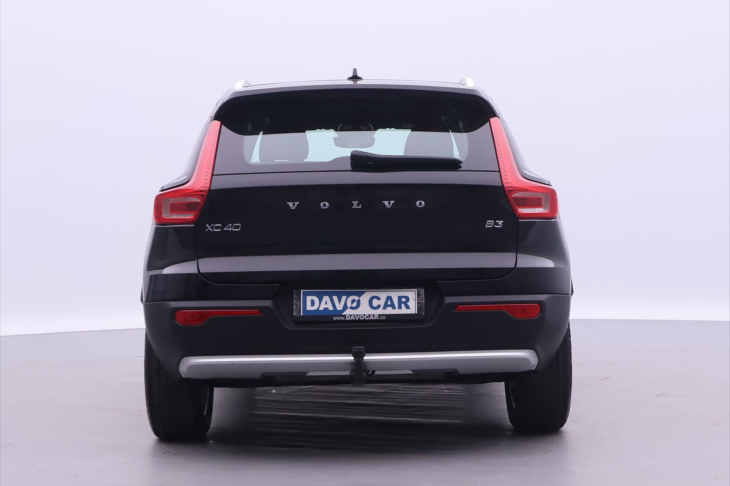Volvo XC40 2,0 B3 120kW Core DCT CZ Záruka