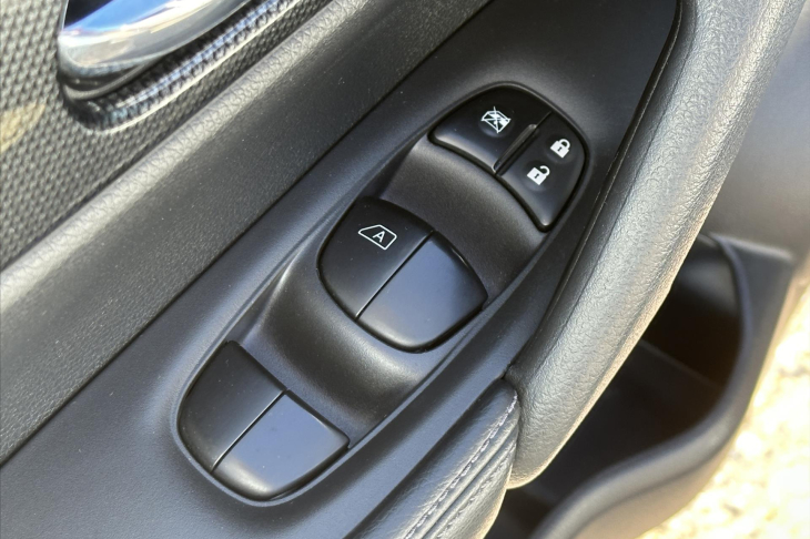 Nissan X-Trail 1,6 dCi 96kw 4WD Kůže Panorama