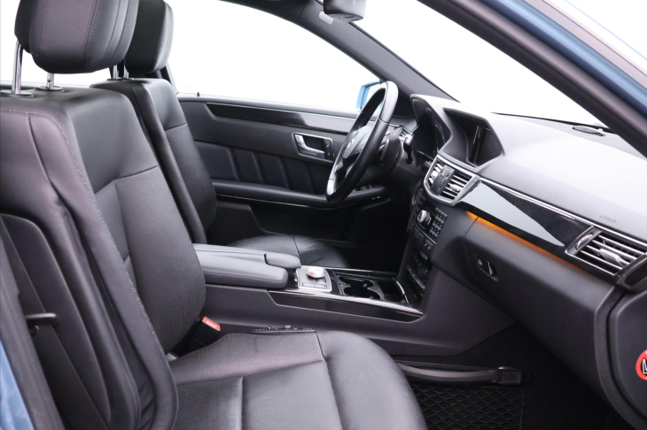 Mercedes-Benz Třídy E 3,0 350 CDI 4MATIC 195kW AT