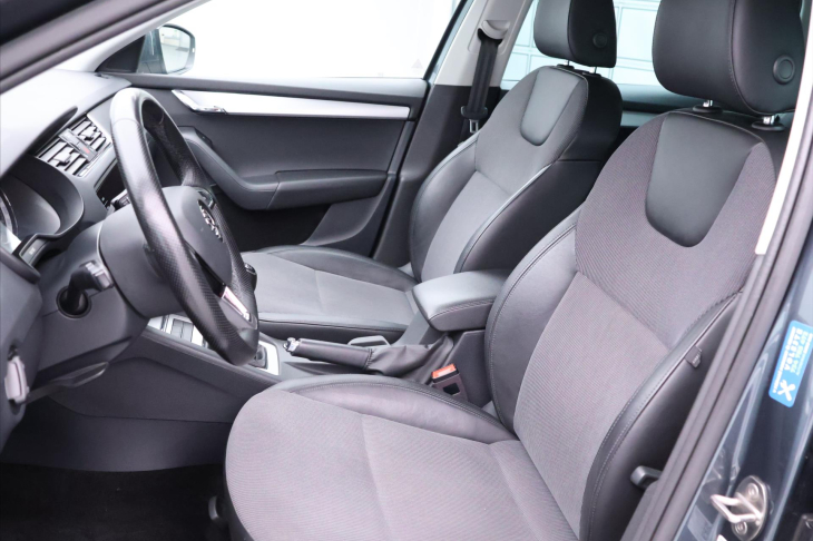 Škoda Octavia 1,0 TSI Style Plus Navi DPH