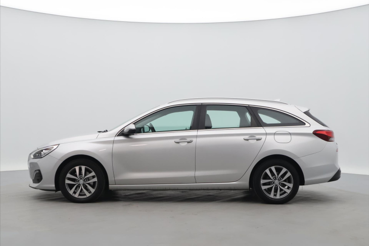 Hyundai i30 1,6 CRDi 85kW Style CZ 1.Maj.