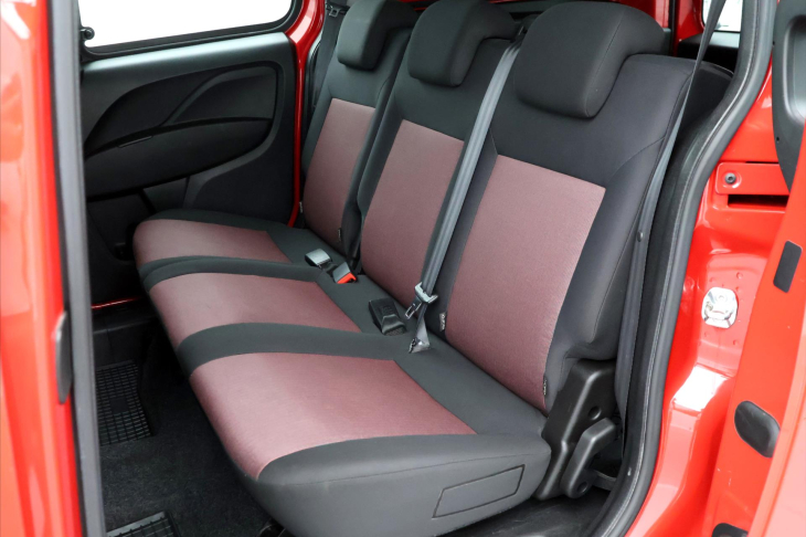 Fiat Dobló 1,6 JTD 77KW 5 Míst CZ