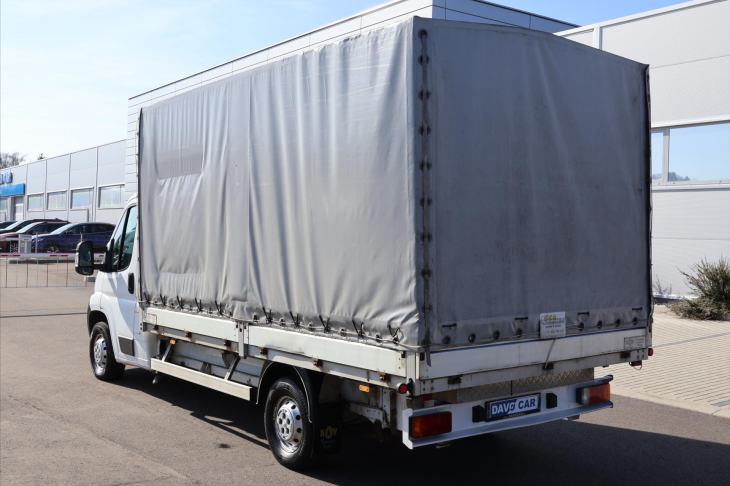 Peugeot Boxer 2,2 HDi 88kW L4H3 CZ 8 palet