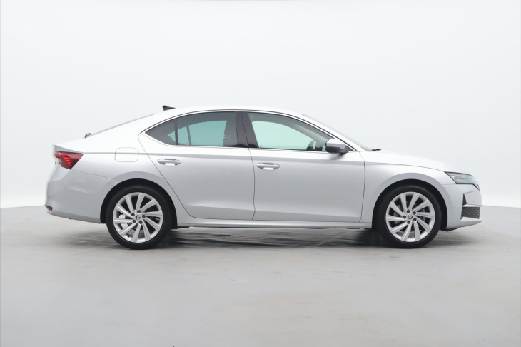 Škoda Octavia 2,0 TDI 110kW DSG Ultimate CZ
