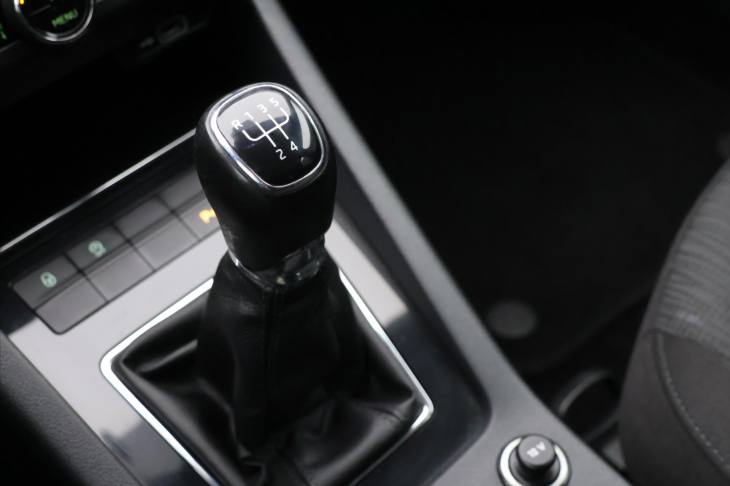 Škoda Octavia 1,6 TDI CZ Style LED Kessy
