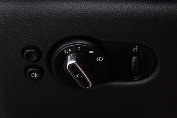 Mini Cooper 2,0 i JCW 206kW Cabrio Manual