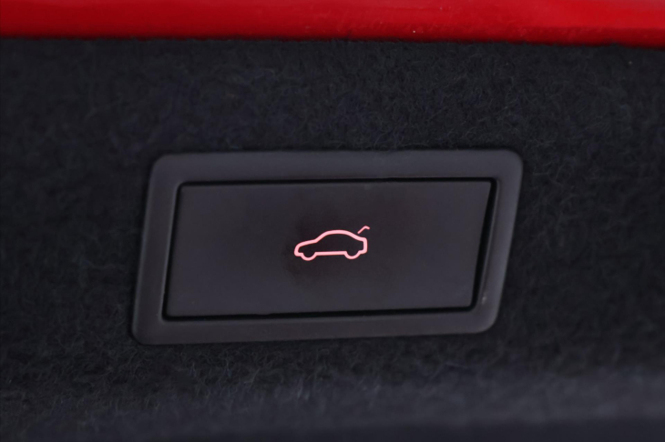 Škoda Superb 2,0 TDI DSG L&K 1.Maj. DPH