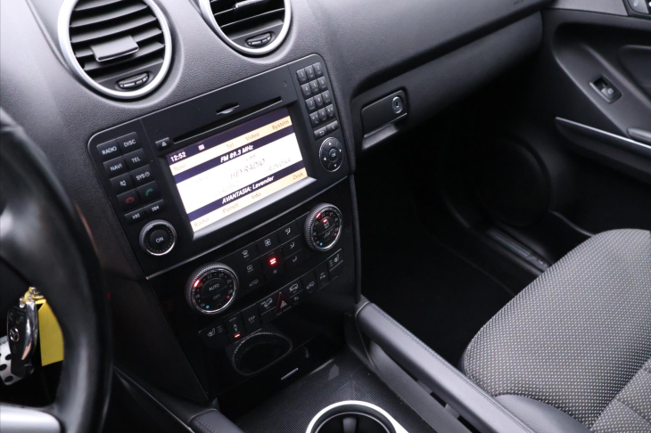 Mercedes-Benz Třídy M 3,0 300 CDI 4Matic 150kW CZ