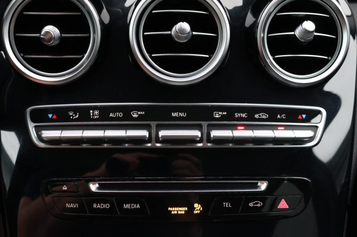 Mercedes-Benz GLC 2,1 250d 150 kw 4MATIC CZ AMG