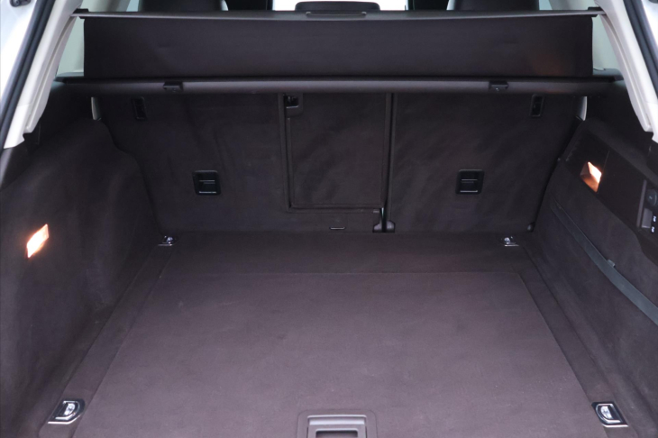 Volkswagen Touareg 3,0 TDI V6 193kW DSG R-Line 4M