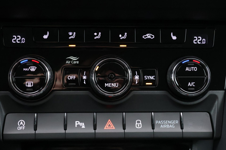 Škoda Karoq 1,5 TSI 110 kW Dsg Style 12.Tkm