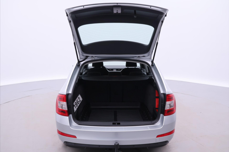 Škoda Octavia 2,0 TDI 110kW CZ Style Kessy