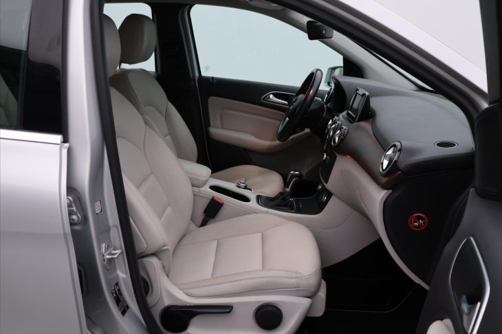 Mercedes-Benz Třídy B 1,5 180CDI 80kW Bi-Xenon Kůže