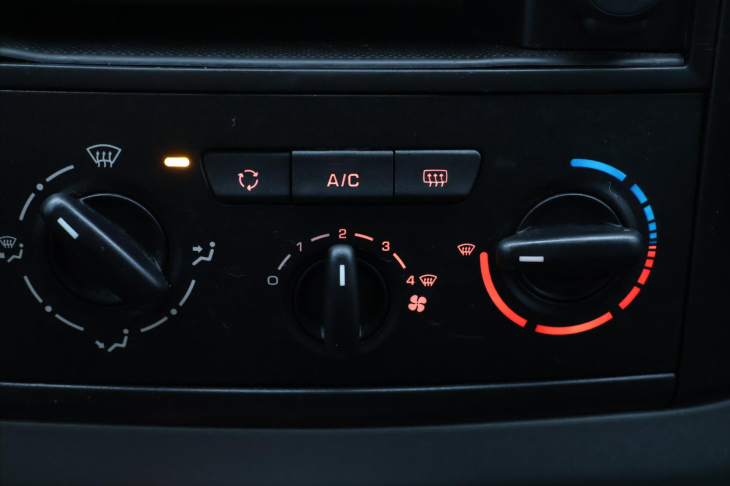 Peugeot Partner 1,6 VTi 88kW klima Tempo DPH CZ