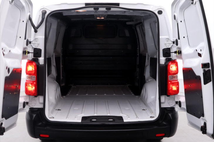 Peugeot Expert 2,0 HDI 106kW L3 CZ DPH