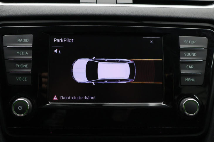 Škoda Octavia 1,6 TDI 85kW Style CZ