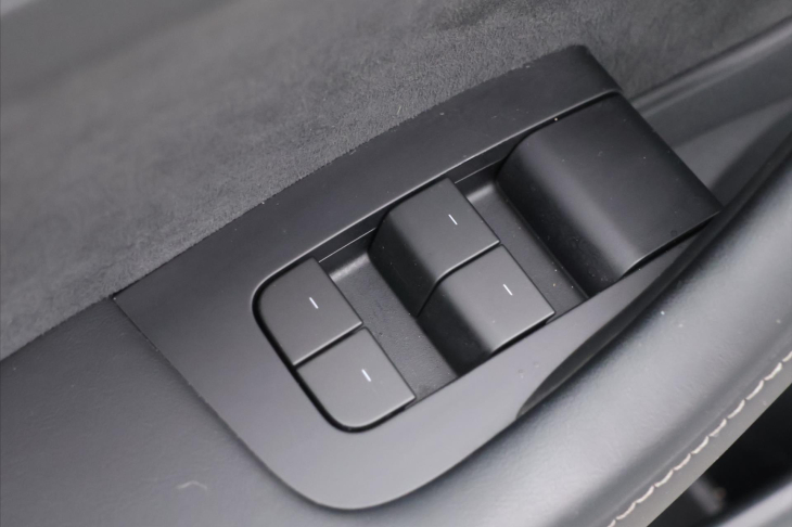 Tesla Model 3 Long Range 60kWh RWD DPH