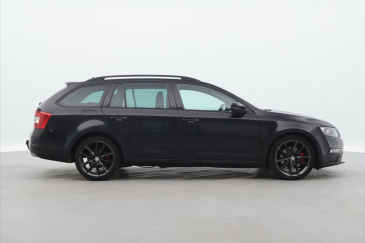 Škoda Octavia 2,0 TDi 4x4 DSG RS CZ