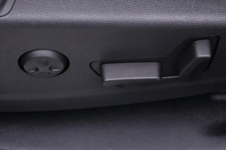 Peugeot 3008 1,6 PureTech 133kW Automat GT