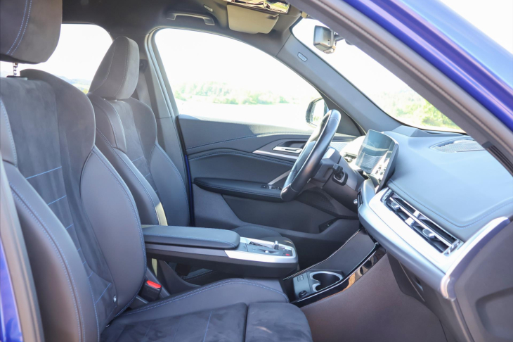 BMW iX1 xDrive30 CZ DPH