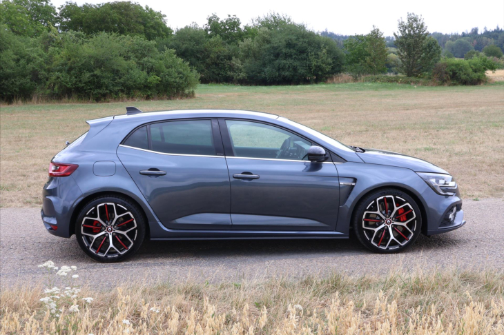 Renault Mégane 1,8 RS 300 Trophy Aut. CZ