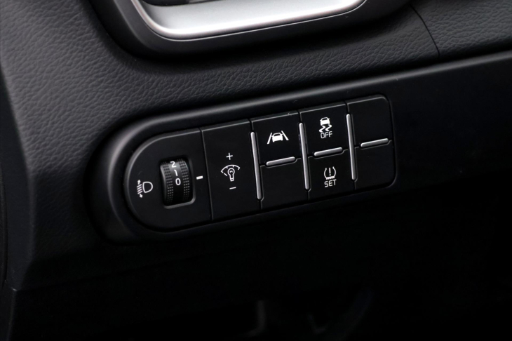 Kia Ceed SW 1,5 T-GDI 117kW GT-Line CZ DPH